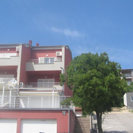 Apartman Karla Apartamento Crikvenica Exterior foto