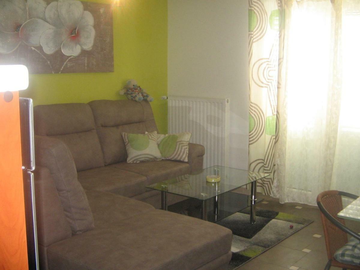 Apartman Karla Apartamento Crikvenica Exterior foto